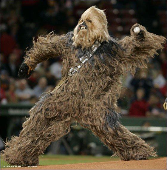 chewey-chewbacca-playing-baseball-pitching-1257899981l.jpg