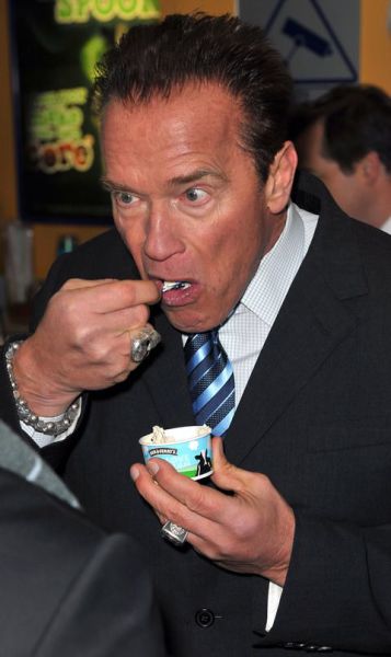 IRTI - funny picture #3311 - tags: arnold schwarzenegger eating ice cream  ben and jerrys weird face