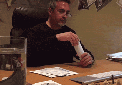 dad-opens-glitter-bomb-daughters-mail-1421942672k.gif