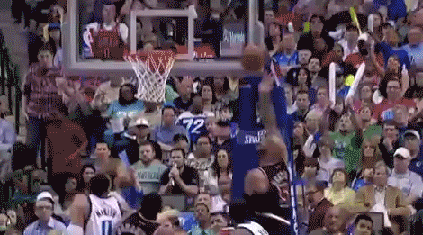 chicargo-basketball-player-scores-punches-ref-in-the-nuts-13648655165.gif