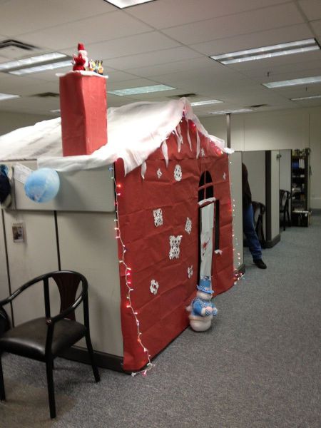IRTI - funny picture #2844 - tags: office prank christmas grotto cubical