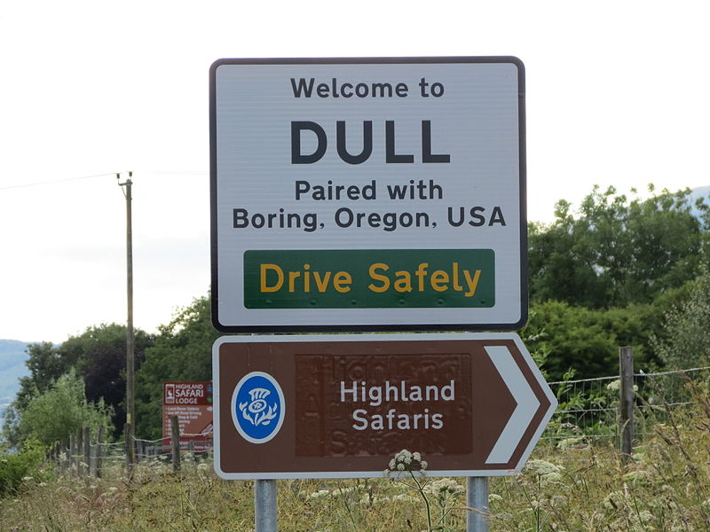 IRTI Funny Picture 7332 Tags Welcome To Dull Road Sign England 